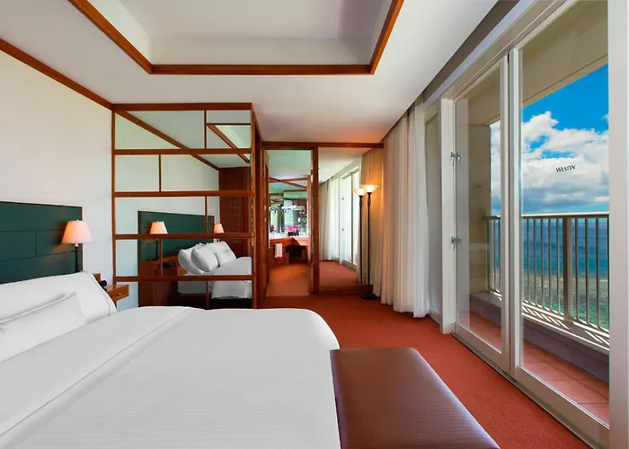 Luxury Hotels in Tumon near Tumon Bay